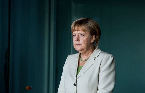 އަންޖެލާ މާކެލް ދެ ޑޯޒް ޖެއްސެވީ ދެ ވެކްސިނުން