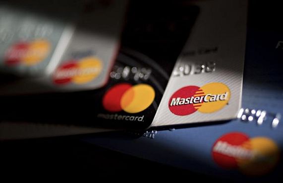 ރަޝިޔާގައި ވިސާ އާއި މާސްޓާ ކާޑް މަނާކޮށްފި