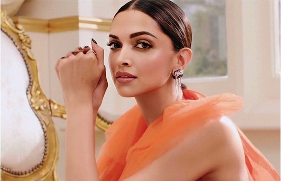 ބޮލީވުޑްގެ ޚަބަރުތައް ކުރުކޮށް