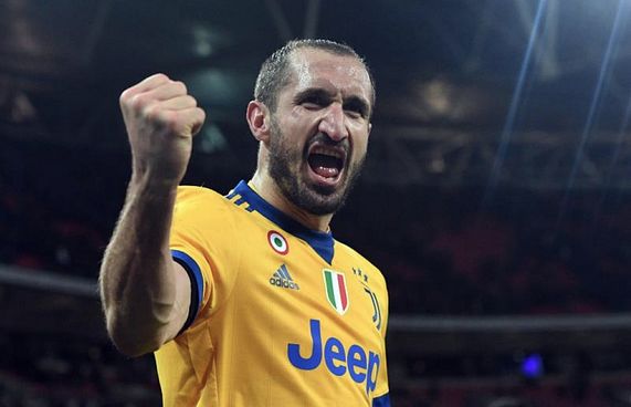 ކިއެލީނީ އަލުން ޔުވެންޓަސްއާއެކު އެއްބަސްވުން ހަދަނީ