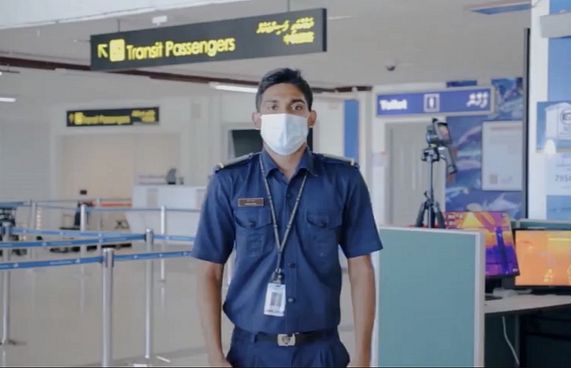 އިމިގްރޭޝަންގެ ހުރިހާ ބޯޑަ އޮފިސަރުން ވެކްސިން ޖަހައިފި