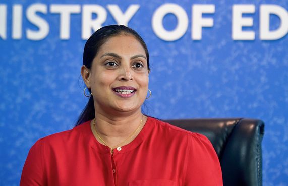 ބޭނުމީ ހިޖުރަކުރި އާއިލާތައް ރަށަށް ދިއުން: މިނިސްޓަރު