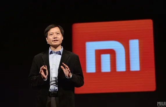 ޝޯމީގެ އަމާޒަކީ ފޯނު ވިޔަފާރީގެ ކުރި އަތުލުން