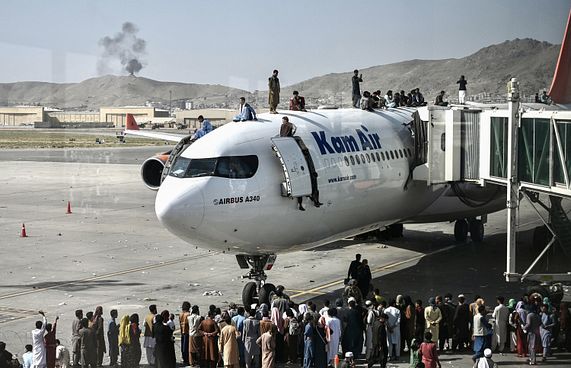 އަފްގާނުން މީހުން ބޭރުކުރުމުގައި މަދަނީ މަތިންދާބޯޓު