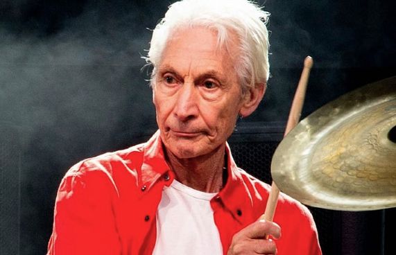 ރޯލިން ސްޓޯންސްގެ ޑްރަމަރު ޗާލީ މަރުވެއްޖެ