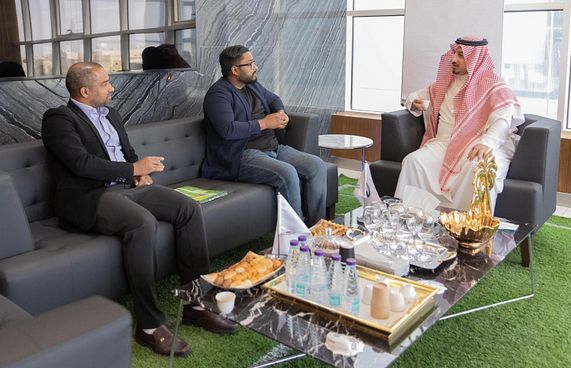 މުވައްޒަފުން ވަކިކުރަނީ އޮނިގަނޑަށް ގެނައި ބަދަލަކުން