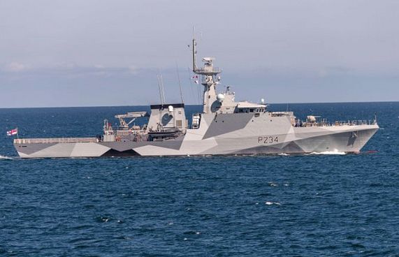 އިނގިރޭސި ދެ މަނަވަރު ފަސް އަހަރަށް ޕެސިފިކް ކަނޑަށް