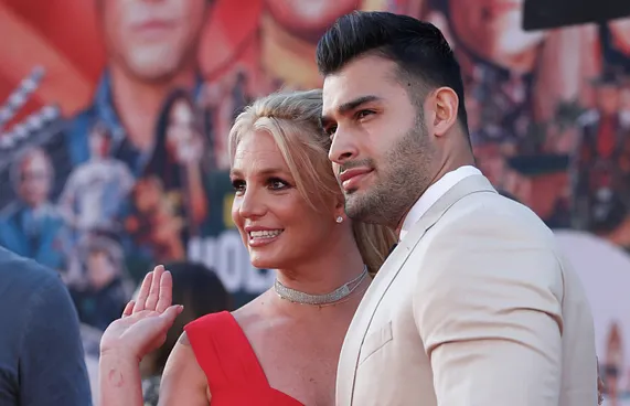 ބްރިޓްނީގެ ތިންވަނަ ކައިވެނި ވެސް ރޫޅިއްޖެ