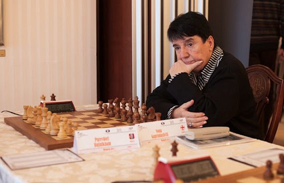 ރާޒުވާ ލެޖެންޑަކު ނެޓްފްލިކްސް އަށް ބޮޑު ދައުވާއެއް