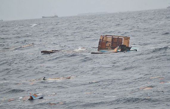 ގަދަ ކަނޑުގައި މަރުގެ ތުންފަތްމަތީގައި!