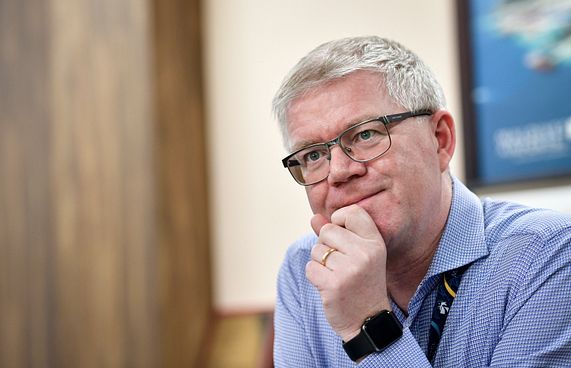 ސަރުކާރުން ބޭނުންވި ސްޕީޑް ސީއީއޯއަކަށް ނުދެއްކުނު