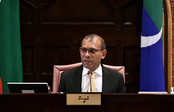 "ނުފޫޒު ފޯރުވި" އޯޑިއޯ ނަޝީދު ދިފާއު ކުރައްވައިފި