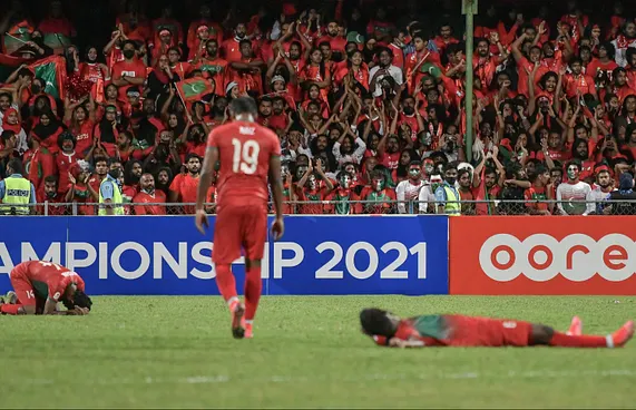 ދަނޑު ފުރައިލުން!