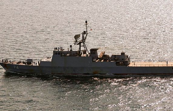 ކަނޑުފޭރެން އުޅުނު ބަޔަކަށް އީރާނުން ހުރަސްއަޅައިފި