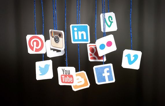 ޓެކް ކުންފުނިތަކާ ދެކޮޅަށް ހަރުކަށި ބިލެއް