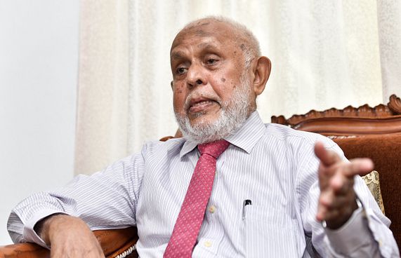 ކިޔެވުމުގެ ދިގު ދަތުރު: 79 އަހަރުގައި ޕީއެޗްޑީ