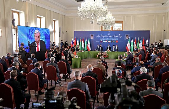 އަފްގާނުގެ ކުރިމަގާ ގުޅޭ މަހާސިންތާއެއް އީރާނުގައި