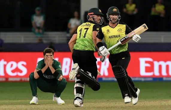 ޕާކިސްތާން ބަލިކޮށް އޮސްޓްރޭލިއާ ފައިނަލަށް