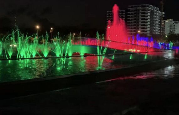 ފެންއަރުވާ ވަޑާމާ އެކު ސެންޓްރަލް ޕާކަށް ފުރިހަމަކަން