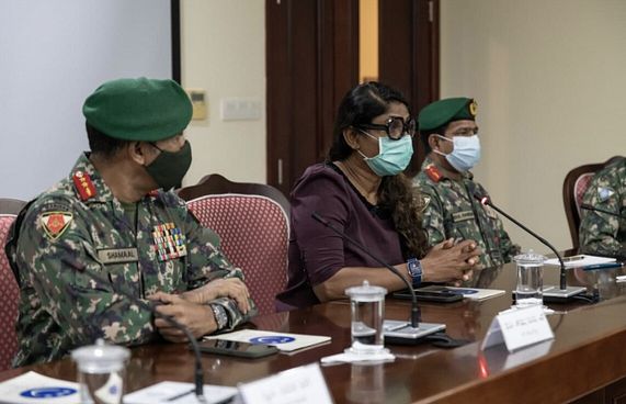 ޑޯނިއާ އާއި ހެލިކޮޕްޓަރަށް އިންޑިއާގެ 75 ސިފައިން