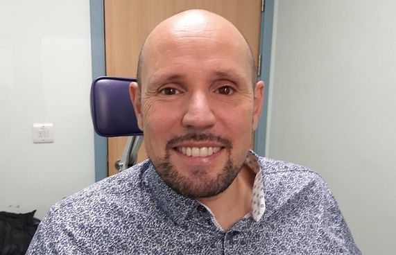 ފުރަތަމަ 3ޑީ ލޯ އިނގިރޭސިއަކަށް