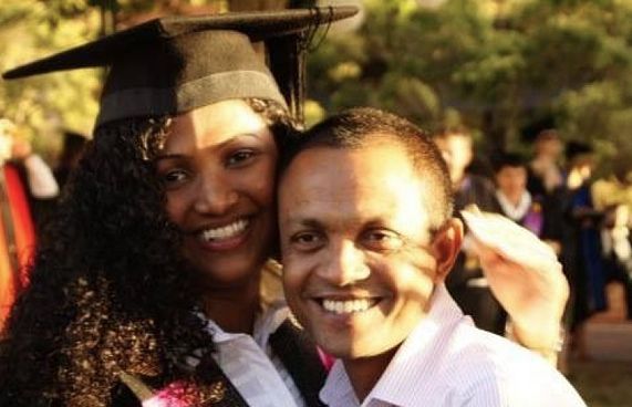 ނަޝާ ކުރިމައްޗެއް ނުލާ، ނަން ހުށަހެޅީ ރާޝިދު