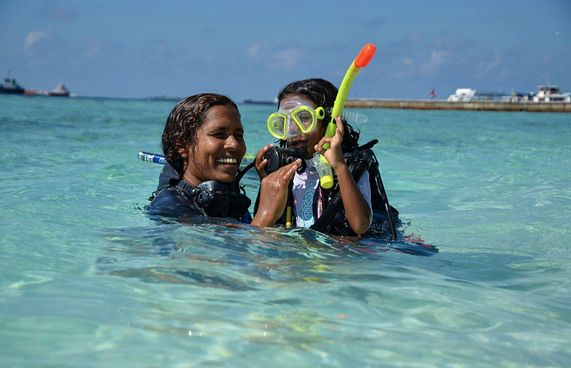 "މޫދު ބުޅާ" ޒޫނާގެ ވާހަކަ ސީއެންއެންގައި