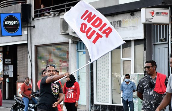 ޔާމީންގެ އާ ޕާޓީގެ މުއައްސިސަކީ ދަރިކަލުން ޒެއިން