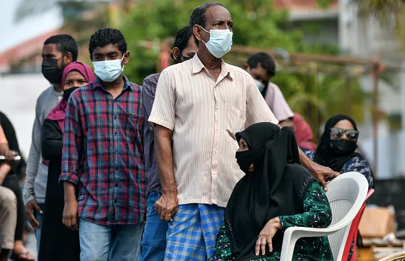 ކޮވިޑް ޓެސްޓު ހެދުން ތާޖުއްދީން ސްކޫލަށް