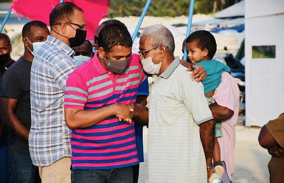 ކަމެއް ނުކޮށްދީ، ގޮނޑި ނަގަން އުޅޭލެއް ހުތުރު:ފަތުހީ