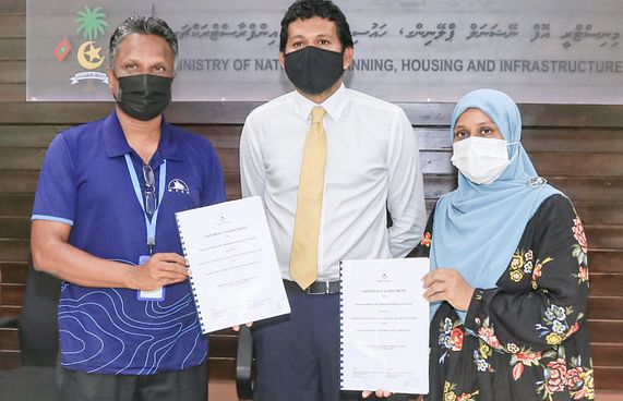 އުނގޫފާރާއި މާކުރަތު ބަނދަރު މަސައްކަތް އެމްޓީސީސީއަށް