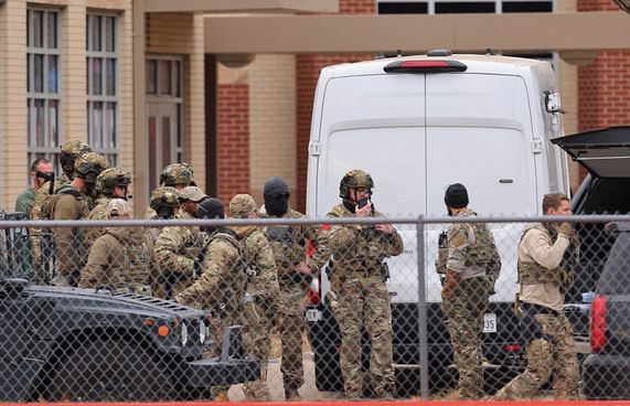 ޔަހޫދީ ފައްޅީގެ ހިސޯރާ ގުޅިގެން 2 މީހަކު ހައްޔަރު