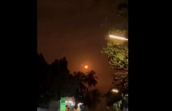 މަތިން ދިޔަ ބޮޑު އަލިގަނޑެއް ފެނުނުތަ؟