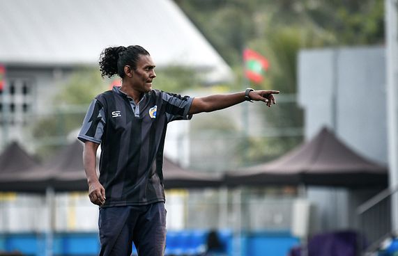 ގައުމީ ޓީމު ނެގިގޮތާމެދު ކުޑަ ހީނާ ސުވާލު އުފައްދައިފި