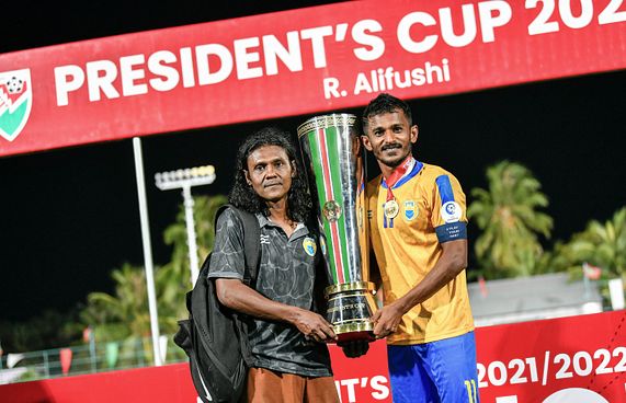 ސެންޓޭގެ މަގާމު ފޫބެއްދޭނެ ކުޅުންތެރިޔަކު ނެތް: ހީނާ