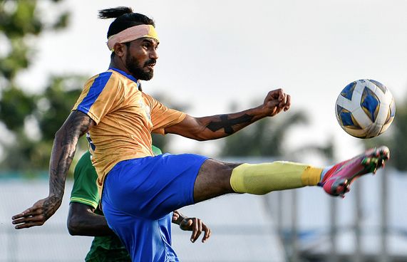 ލަންކާގެ ޑިފެންޑަރު ޑަކްސަން މަރުވެފައި އޮއްވާ ފެނިއްޖެ