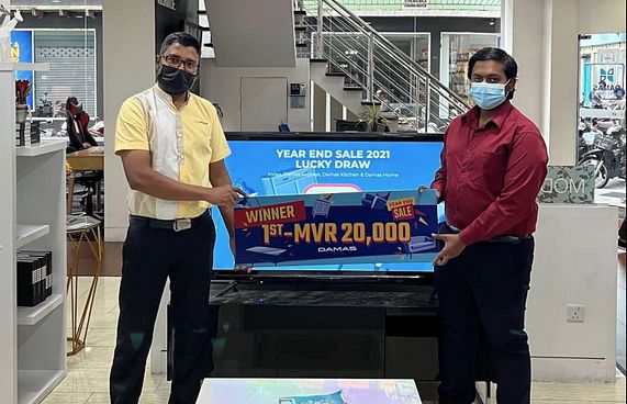 ދަމާސްގެ "އިޔާ އެންޑް ސޭލް"ގެ ލަކީޑްރޯ ނަގައިފި