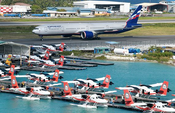 ސީ ޕްލޭން ޓާމިނަލް ފުލް މޫން ރިސޯޓަށް ބަދަލުކުރަނީ