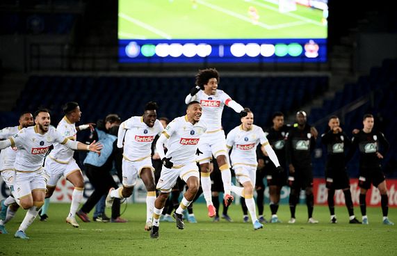 ފްރެންޗް ކަޕުން ޕީއެސްޖީ ކަޓުވާލައިފި