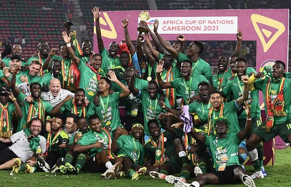 މާނޭ، ފުރަތަަމަ ފަހަރަށް އެފްރިކަން ކަޕް ހޯދައިދީފި