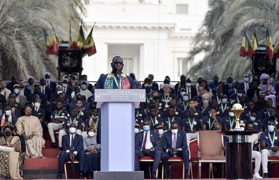 ސެނެގާލްގެ ކޮންމެ ކުޅުންތެެރިއަކަށް 87،000 ޑޮލަރު