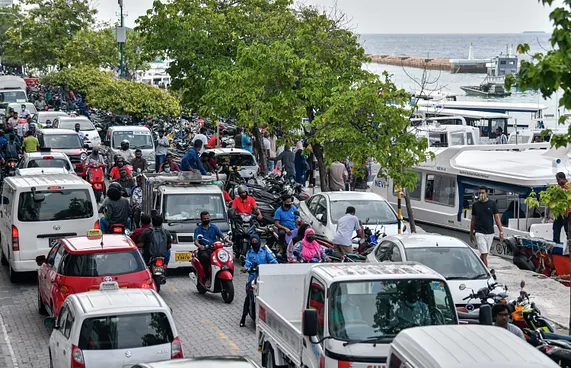 އުޅަނދުތައް ހެނދުނު 9 އަށް ނުނަގާނަމަ ފުލުހުން ނަގާނެ