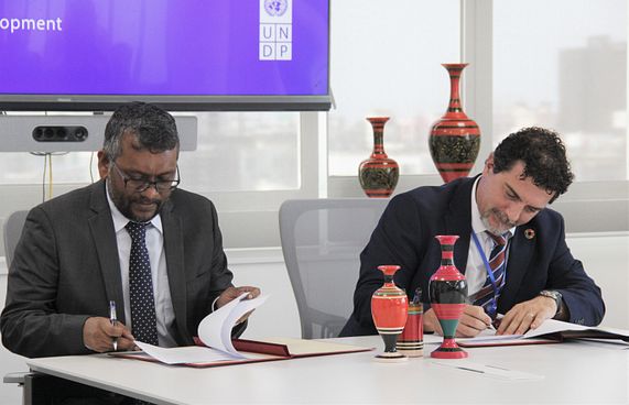 ސިޔާސަތުތައް އެކުލަވާލުމުގައި ޔޫއެންޑީޕީން އެހީވަނީ