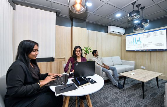 ފަސްޓް ނޭޝަނަލުން އިންވެސްޓްމަންޓް ފަންޑެއް ހުޅުވާލައިފި