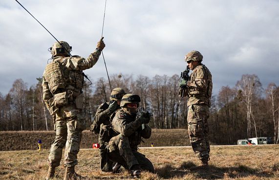 އެމެރިކާ ފޭރިގަތް އީރާންގެ ވަޒަންތައް ޔޫކްރޭނަށް