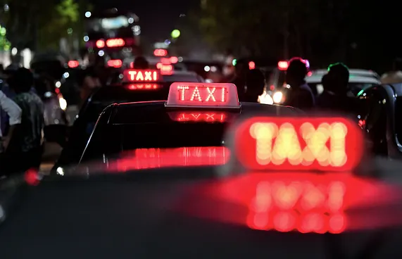 އެޕެއް މެދުވެރިކޮށް ޓެކްސީކުރާ ނަމަ ހުއްދަ ހޯދަން ޖެހޭނެ