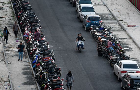 މާލެއަކީ ޓޯޔާޑެއް؛ އޮތީ ވެހިކަލް ޖަމާކުރުމާ ނައްތާލުން