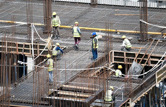 ކޮންޓްރެކްޓަރުންނަށް ފައިސާ ނުދޭތީ ގޮތް ހުސްވެފައި