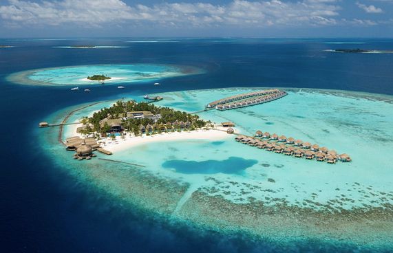 އައުޓްރިގާ އިން މާފުށިވަރު ރިސޯޓް ގަންނަނީ