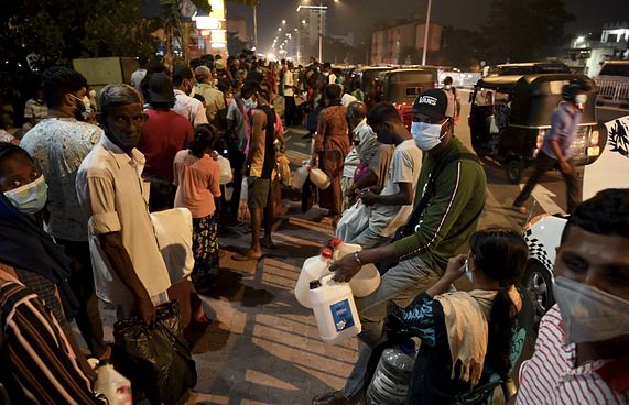 ލަންކާއަށް ވޯލްޑް ބޭންކުން 1 ބިލިއަން ޑޮލަރުގެ ލޯނެއް